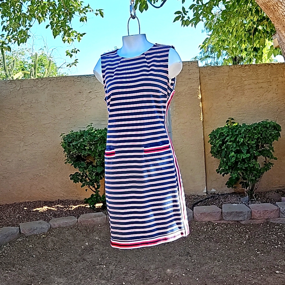 Tommy Hilfiger  Sleeveless Dress  Size Large  Zip Closure